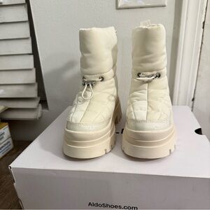 Aldo Women's Ivory Quilted Winter Boots